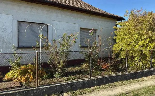 Eladó családi ház, Abádszalók 3 szoba 100 m² 13.9 M Ft Eladó családi ház, Abádszalók 3 szoba 100 m² 13.9 M Ft