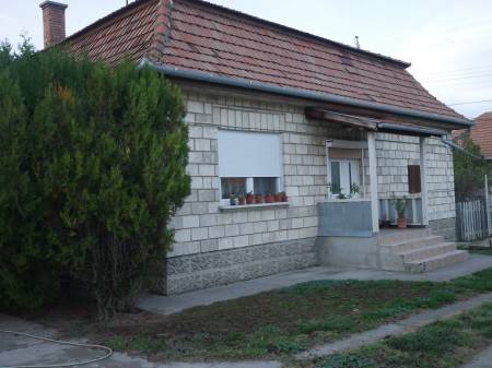 eladó családi ház, Albertirsa