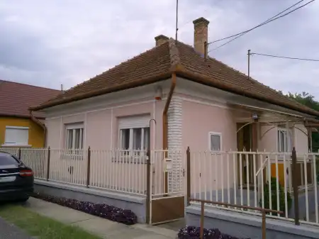 eladó családi ház, Albertirsa