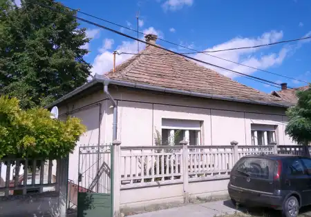 eladó családi ház, Albertirsa