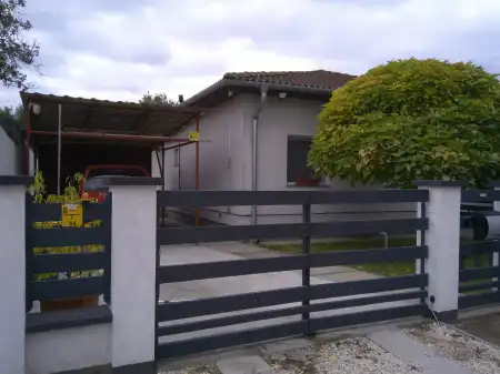 eladó családi ház, Albertirsa