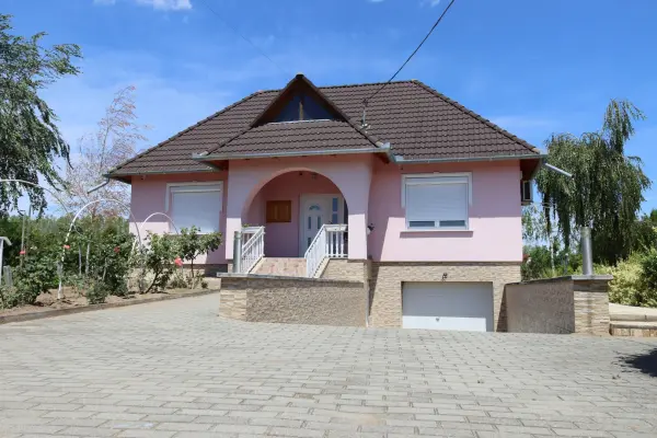 Eladó családi ház, Albertirsa 3 szoba 108 m² 99.5 M Ft