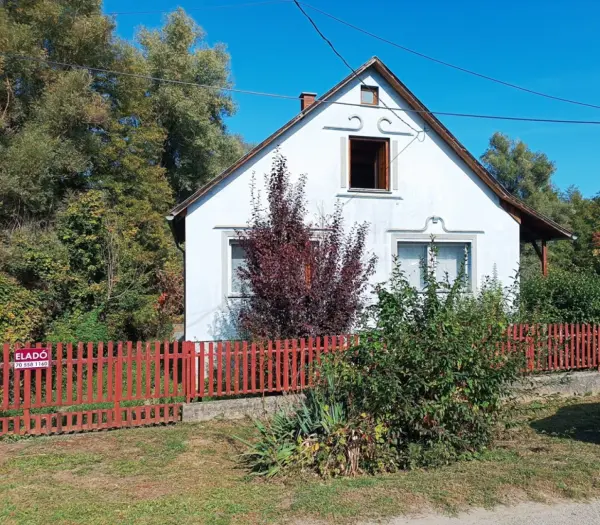 Eladó családi ház, Alsópetény 5+1 szoba 68 M Ft + Áfa