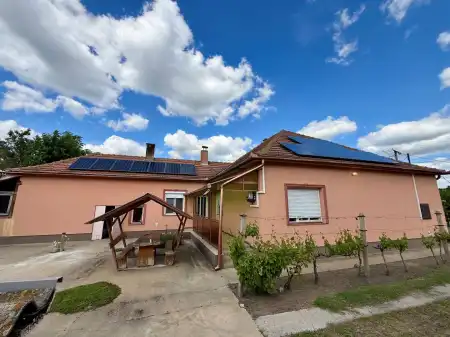 Eladó családi ház, Ásotthalom 3 szoba 84 m² 56.2 M Ft