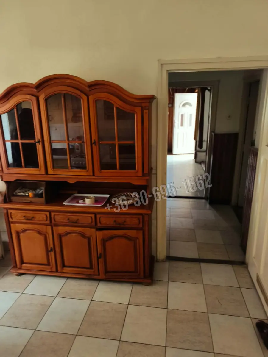 eladó családi ház, Bakonycsernye
