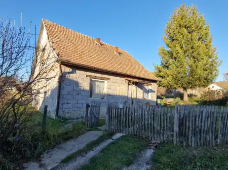 eladó családi ház, Balaton