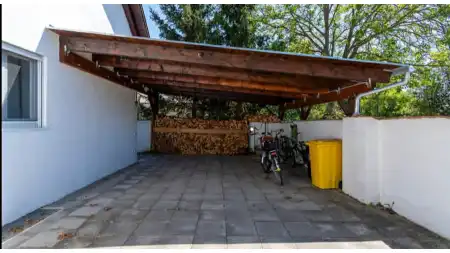Eladó családi ház, Balatonboglár-Szőlőskislak 7 szoba 180 m² 106.46 M Ft