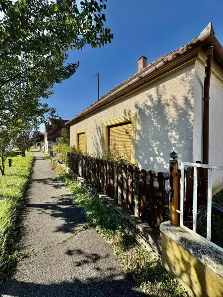 eladó családi ház, Balatonmagyaród