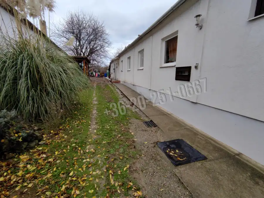 eladó családi ház, Bár