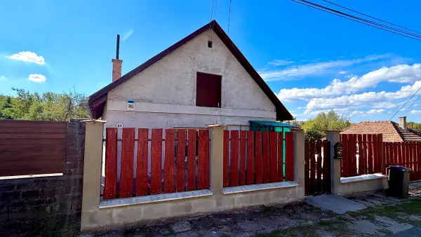 Eladó családi ház, Bátonyterenye 2 szoba 71 m² 25 M Ft