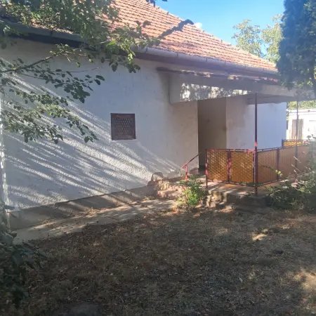 Eladó családi ház, Békéscsaba 2 szoba 90 m² 27.9 M Ft