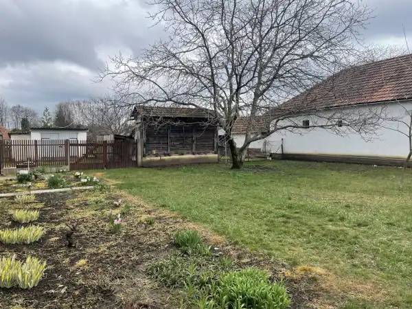 Eladó családi ház, Békéscsaba 2 szoba 85 m² 22.9 M Ft