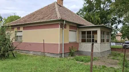 Eladó családi ház, Berettyóújfalu 3 szoba 83 m² 35 M Ft