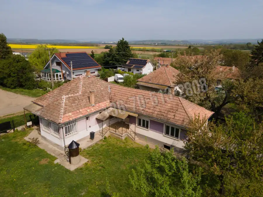 eladó családi ház, Bernecebaráti