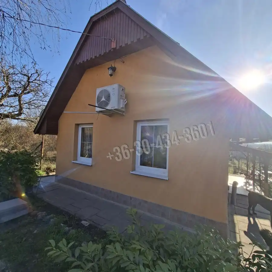 eladó családi ház, Bicske