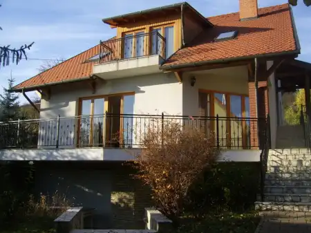 eladó családi ház, Budaörs