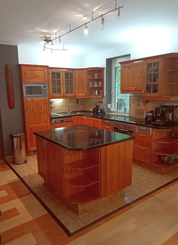 Eladó családi ház, Budaörs 7 szoba 300 m² 349.9 M Ft
