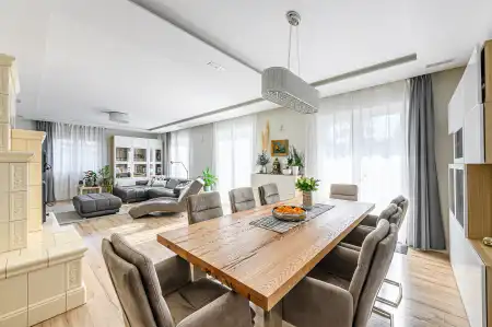 Eladó családi ház, Budaörs 5+1 szoba 290 m² 429 M Ft