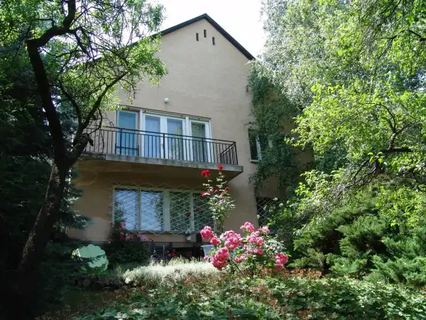 Eladó családi ház, Budapest, III. kerület 5 szoba 190 m² 220 M Ft