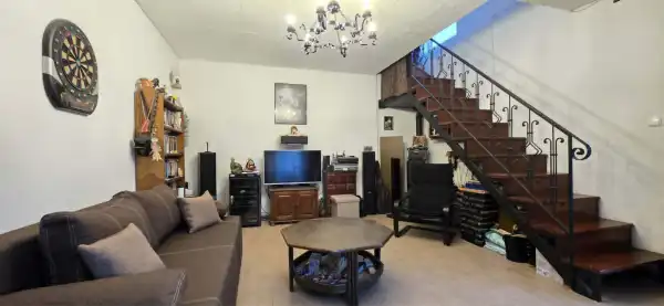 Eladó családi ház, Budapest, IV. kerület 3 szoba 94 m² 94.99 M Ft