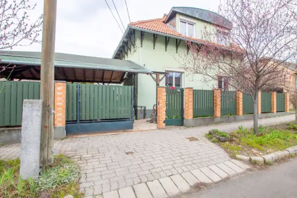 Eladó családi ház, Budapest, XIX. kerület 5 szoba 180 m² 139 M Ft
