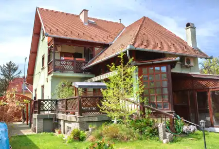 eladó családi ház, Budapest, XV. kerület