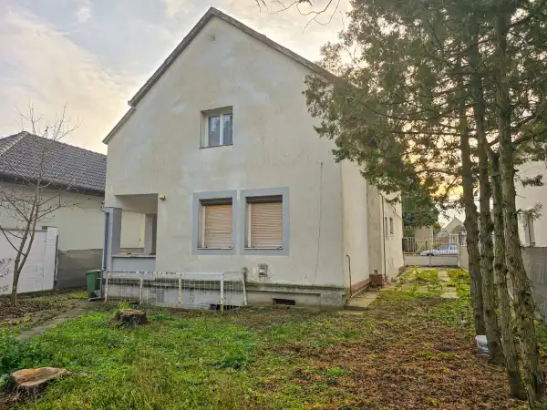 Eladó családi ház, Budapest, XVI. kerület 6 szoba 160 m² 138 M Ft