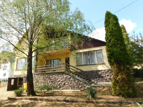 Eladó családi ház, Bükkszék 4+1 szoba 150 m² 45.9 M Ft