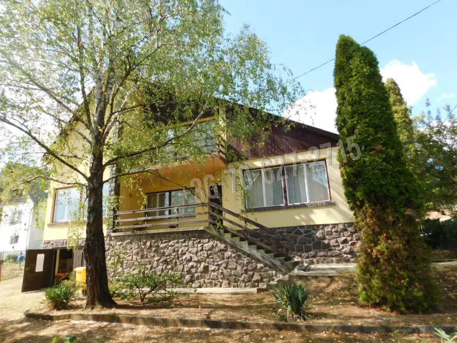 eladó családi ház, Bükkszék