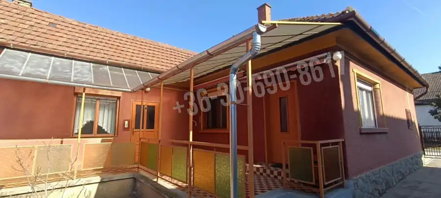 eladó családi ház, Ceglédbercel