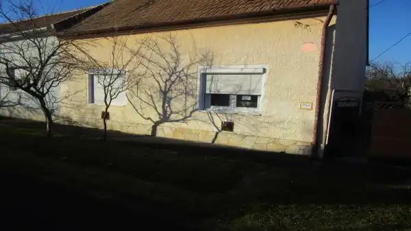 Eladó családi ház, Celldömölk 2 szoba 65 m² 21.9 M Ft