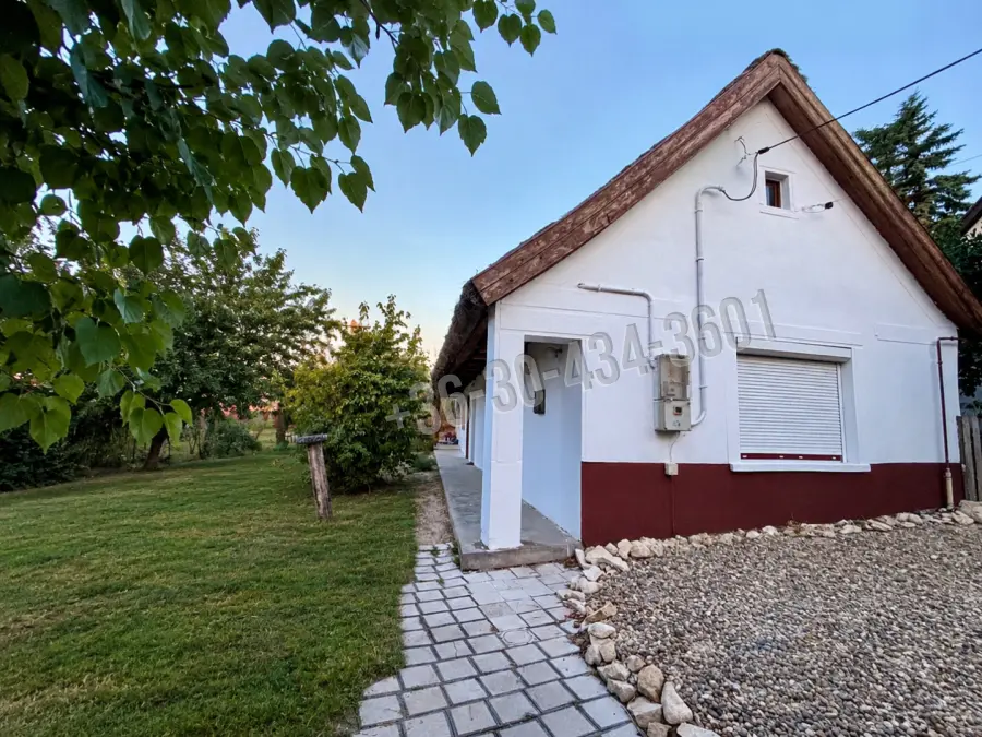 eladó családi ház, Csákberény