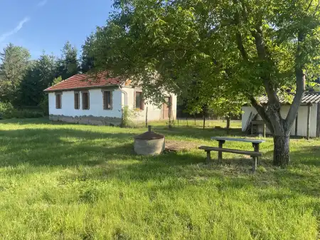 eladó családi ház, Csesztve