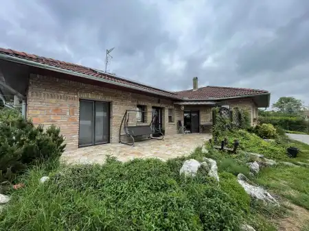 eladó családi ház, Csömör