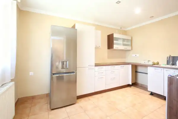 Eladó családi ház, Csörög 4 szoba 110 m² 79.9 M Ft