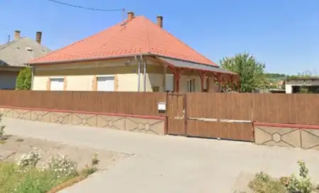 eladó családi ház, Dabas