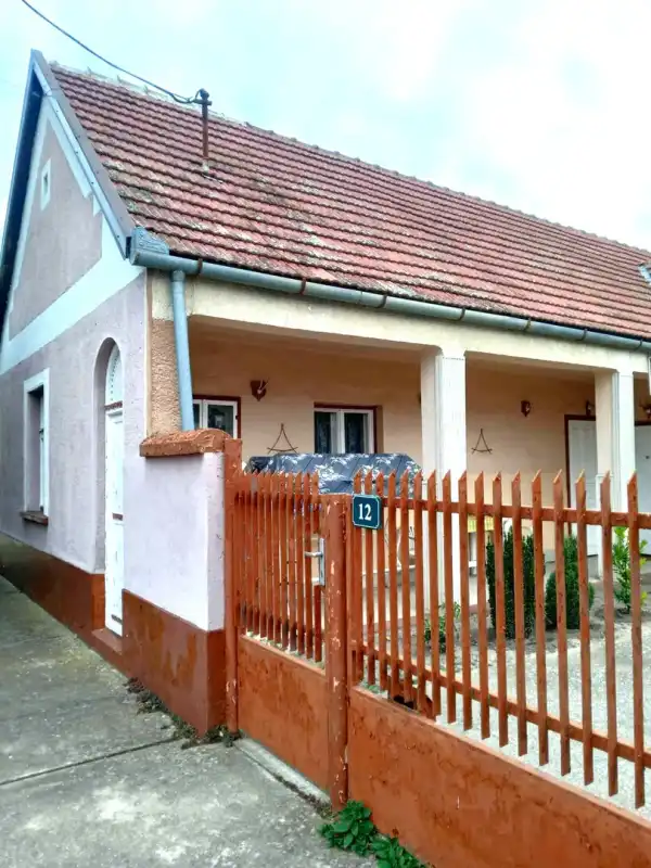 Eladó családi ház, Dabas 2 szoba 60 m² 36.99 M Ft