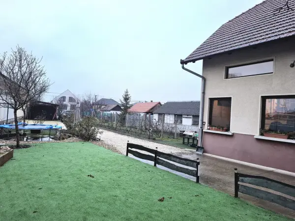 Eladó családi ház, Dabas 3+1 szoba 183 m² 95.9 M Ft