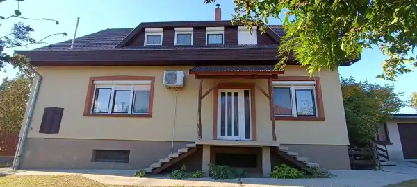 Eladó családi ház, Dabas 5 szoba 189 m² 74.9 M Ft