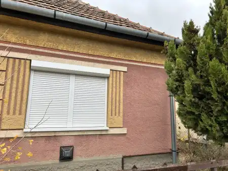 Eladó családi ház, Dabas 2 szoba 61 m² 62 M Ft