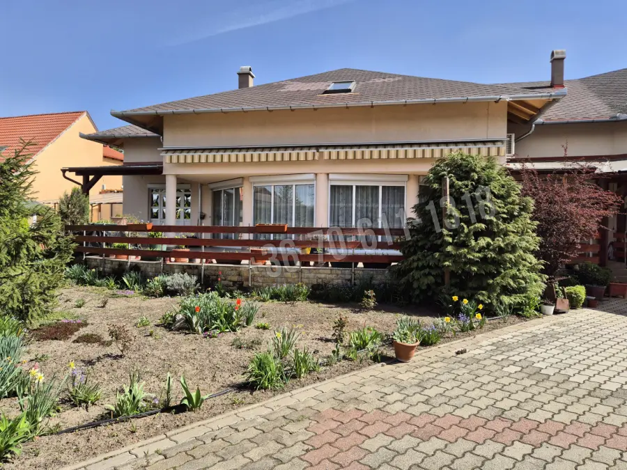 eladó családi ház, Debrecen