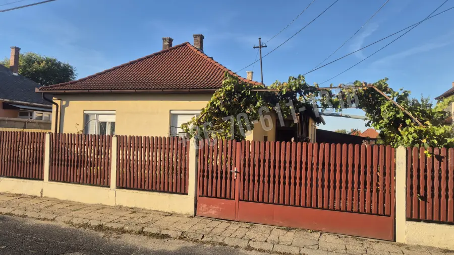 eladó családi ház, Debrecen