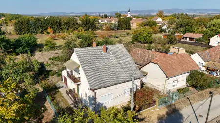 eladó családi ház, Dejtár