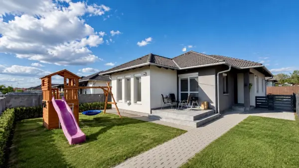 Eladó családi ház, Délegyháza 4 szoba 94 m² 88.9 M Ft