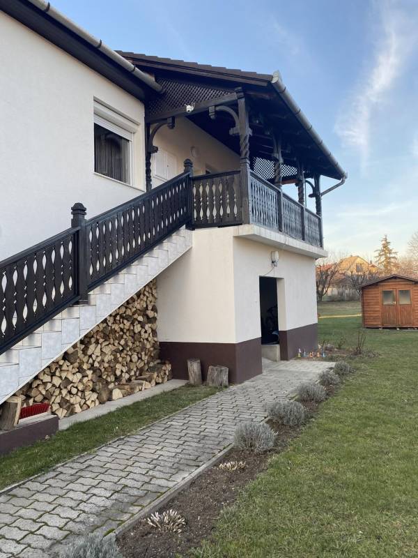 eladó családi ház, Diósjenő