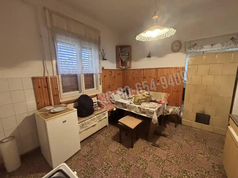 eladó családi ház, Diósjenő