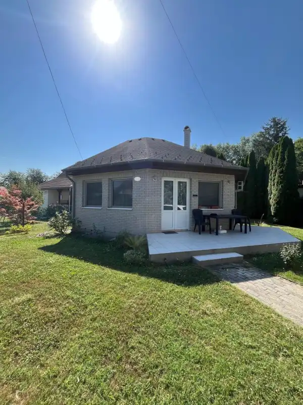 Eladó családi ház, Dömsöd 3 szoba 80 m² 37.9 M Ft