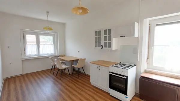 Eladó családi ház, Dorogháza 2 szoba 75 m² 21.5 M Ft