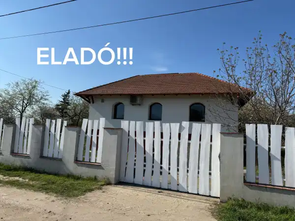 Eladó családi ház, Dunaharaszti 5 szoba 240 m² 129.8 M Ft