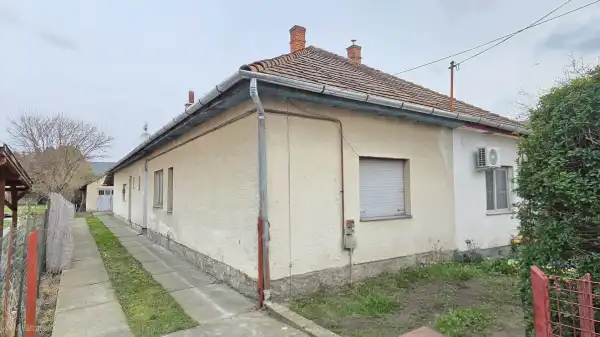 Eladó családi ház, Dunaharaszti 3 szoba 106 m² 76.7 M Ft
